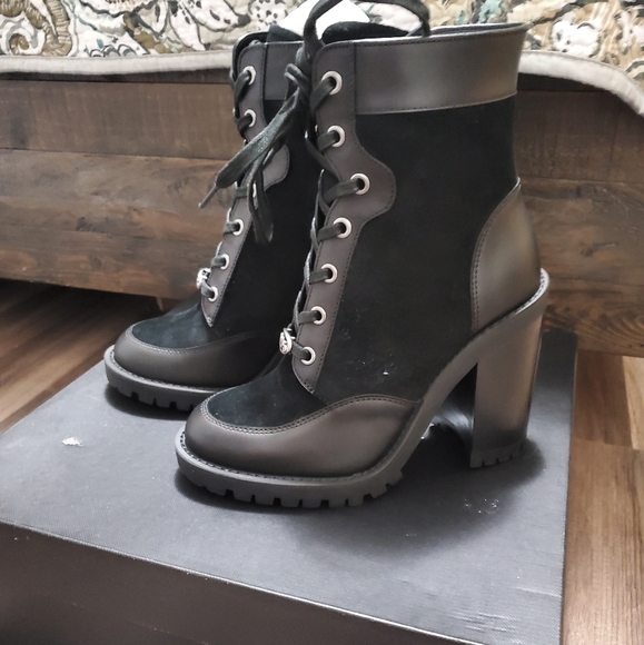 Coach boots - Picture 2 of 3